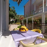 Apartament Bikaca